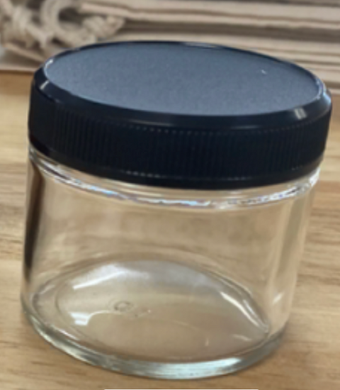 2.5 oz glass jar